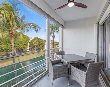 300 Waterway Drive S - Photo Thumbnail 24