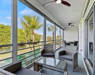 300 Waterway Drive S - Photo Thumbnail 25
