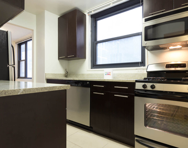 245 E. 40th St. - Photo Thumbnail 3