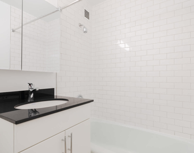 245 E. 40th St. - Photo Thumbnail 10