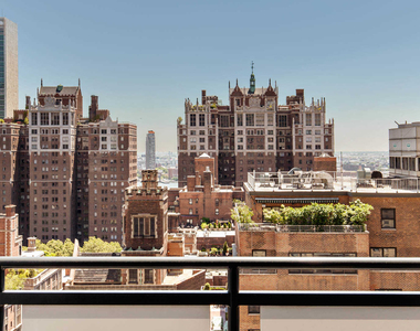 245 E. 40th St. - Photo Thumbnail 9