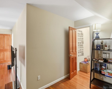 45 Evergreen Avenue - Photo Thumbnail 26