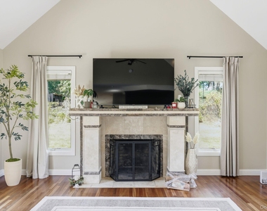 45 Evergreen Avenue - Photo Thumbnail 14