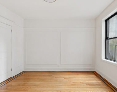49 Willow Street - Photo Thumbnail 5