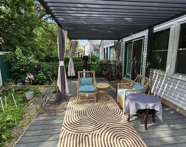 1400 N Bouvier Street - Photo Thumbnail 9