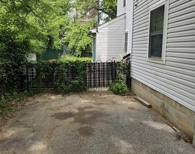 1400 N Bouvier Street - Photo Thumbnail 3