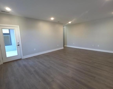 3925 Haverford Avenue - Photo Thumbnail 30