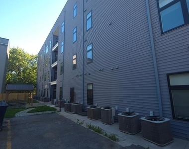 3925 Haverford Avenue - Photo Thumbnail 13