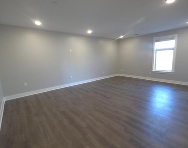 3925 Haverford Avenue - Photo Thumbnail 28