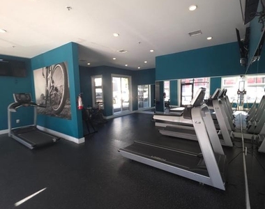 3925 Haverford Avenue - Photo Thumbnail 7