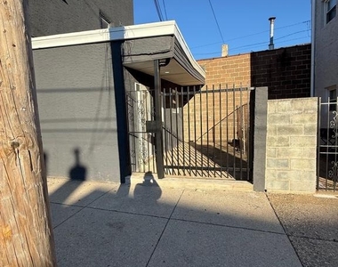 2537 E Auburn Street - Photo Thumbnail 15