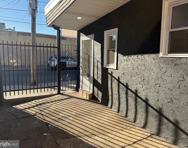 2537 E Auburn Street - Photo Thumbnail 17