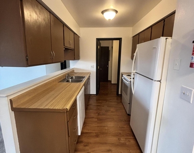 7640 Timbercreek Court - Photo Thumbnail 5