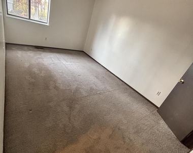 7640 Timbercreek Court - Photo Thumbnail 13