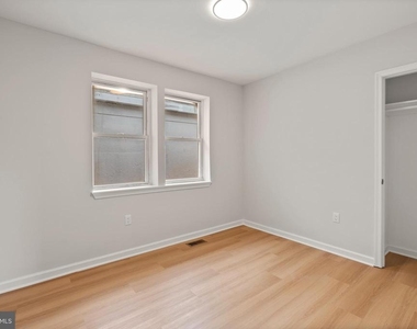 730 New Pittsburg Avenue - Photo Thumbnail 18