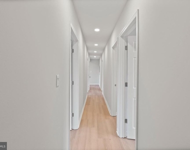 730 New Pittsburg Avenue - Photo Thumbnail 10