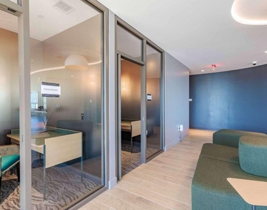 1020 Hammell Drive - Photo Thumbnail 31