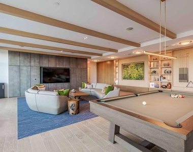 1020 Hammell Drive - Photo Thumbnail 14