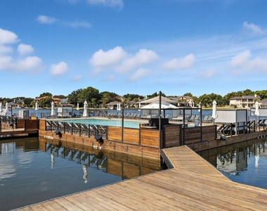 82 Island Dr - Photo Thumbnail 15