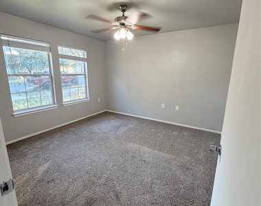 17808 Golden Valley Dr - Photo Thumbnail 7