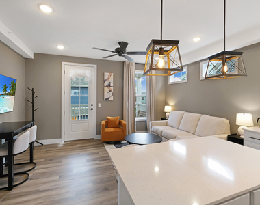 214 Great Loop East Drive - Photo Thumbnail 4