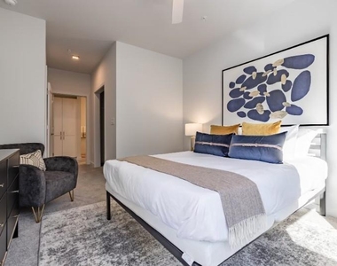 750 Avondale Creek Drive - Photo Thumbnail 16