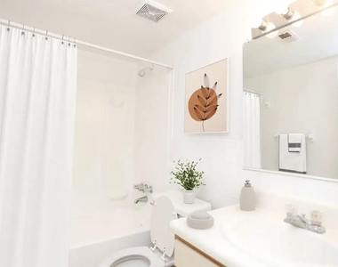6110 Cricklewood Dr - Photo Thumbnail 8