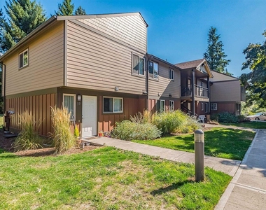39501 Evans St - Photo Thumbnail 2