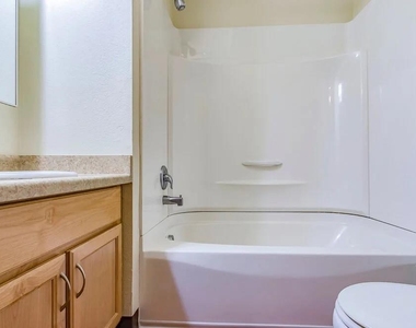 39501 Evans St - Photo Thumbnail 13