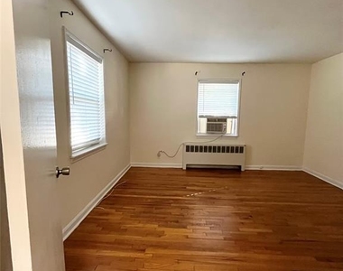 51 W Hudson - Photo Thumbnail 11