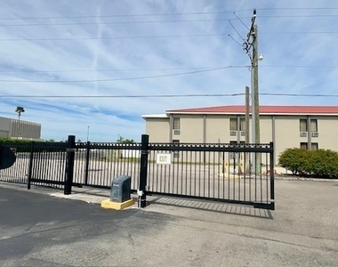 4790 S Cleveland Avenue - Photo Thumbnail 27