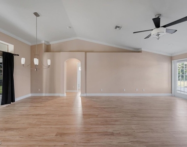 234 Pullman Street - Photo Thumbnail 10