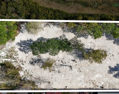 5033 S Acres Drive - Photo Thumbnail 20