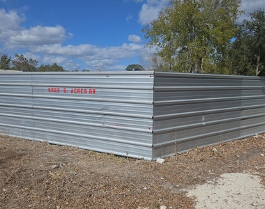 5033 S Acres Drive - Photo Thumbnail 23