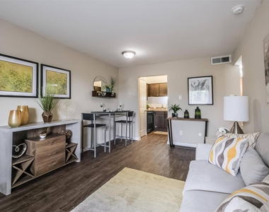 5900 N Braeswood Blvd - Photo Thumbnail 7