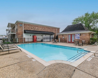 5900 N Braeswood Blvd - Photo Thumbnail 25