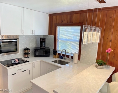 317 Nature View Court - Photo Thumbnail 3