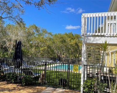 317 Nature View Court - Photo Thumbnail 8