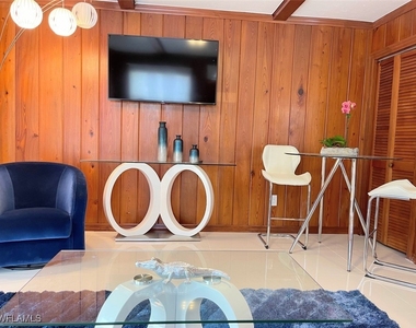 317 Nature View Court - Photo Thumbnail 14