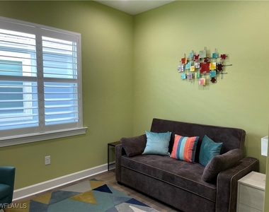 6282 Indies Avenue - Photo Thumbnail 11