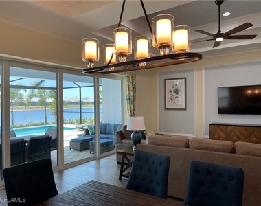 6282 Indies Avenue - Photo Thumbnail 10
