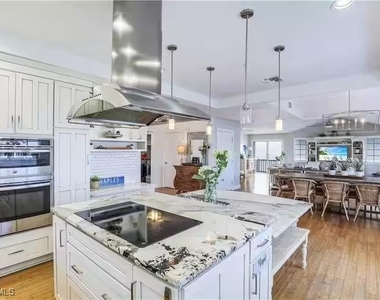 437 Trade Winds Avenue - Photo Thumbnail 9