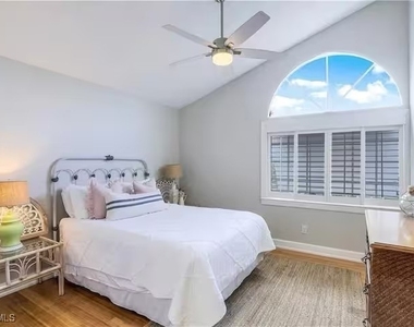 437 Trade Winds Avenue - Photo Thumbnail 16