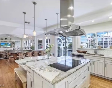 437 Trade Winds Avenue - Photo Thumbnail 8