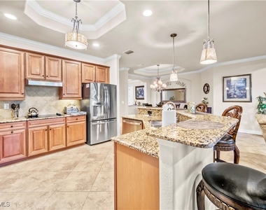 9446 Piacere Way - Photo Thumbnail 6
