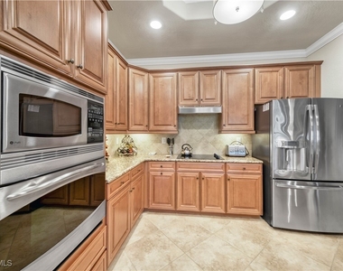 9446 Piacere Way - Photo Thumbnail 5