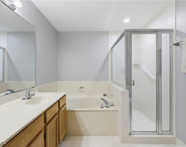 5899 Chanteclair Drive - Photo Thumbnail 11