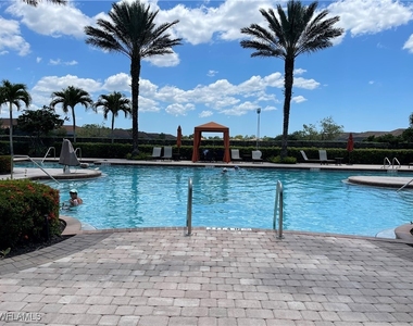 8321 Lucello Terrace N - Photo Thumbnail 28