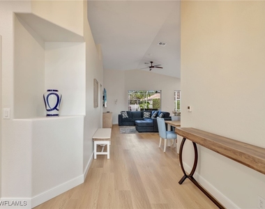 92 Glen Eagle Circle - Photo Thumbnail 5