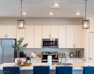 6012 Ellerston Way - Photo Thumbnail 10